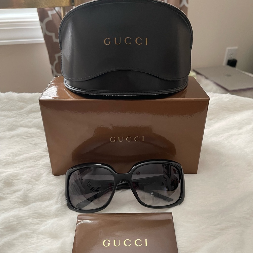 Gucci sunglasses